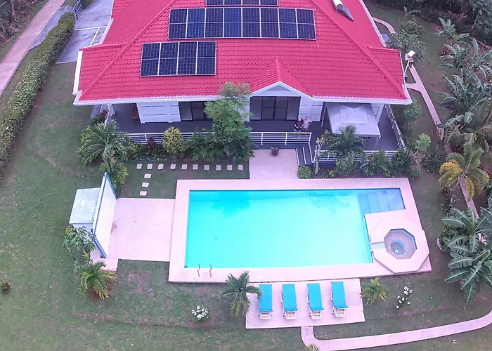 Bohol White House Bed & Breakfast
