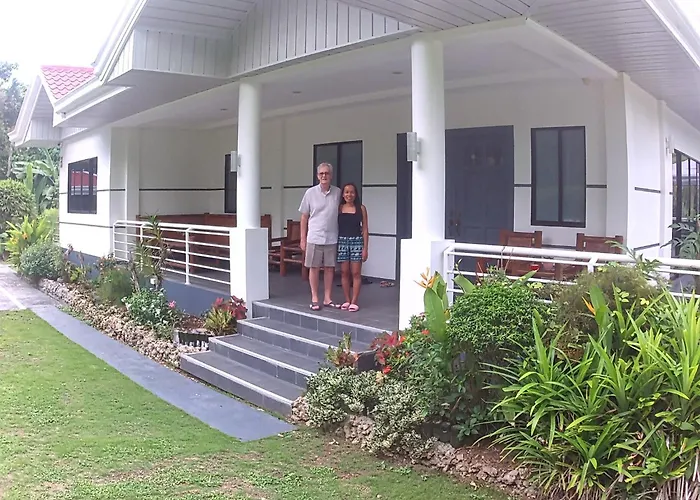 Bohol White House Bed & Breakfast