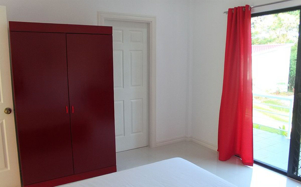 Bohol White House Bed & Breakfast