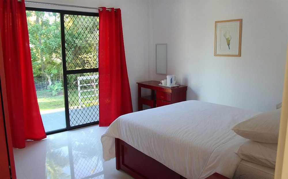 Bohol White House 4*