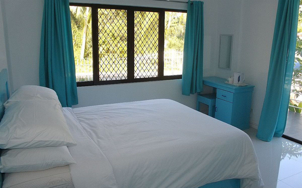 Bohol White House 4*
