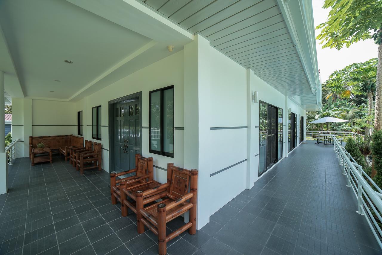 Bohol White House Lila