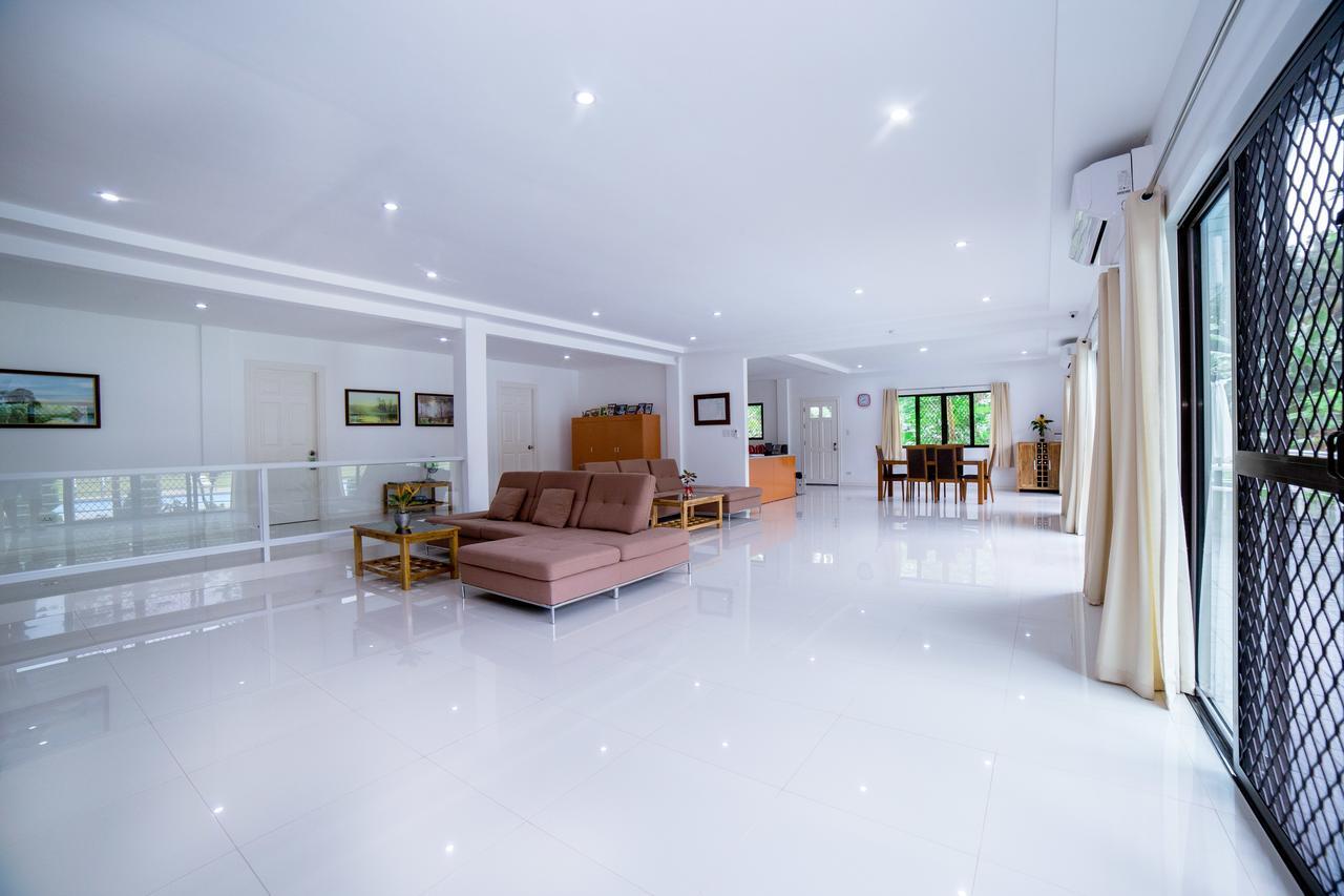 Bohol White House 4*