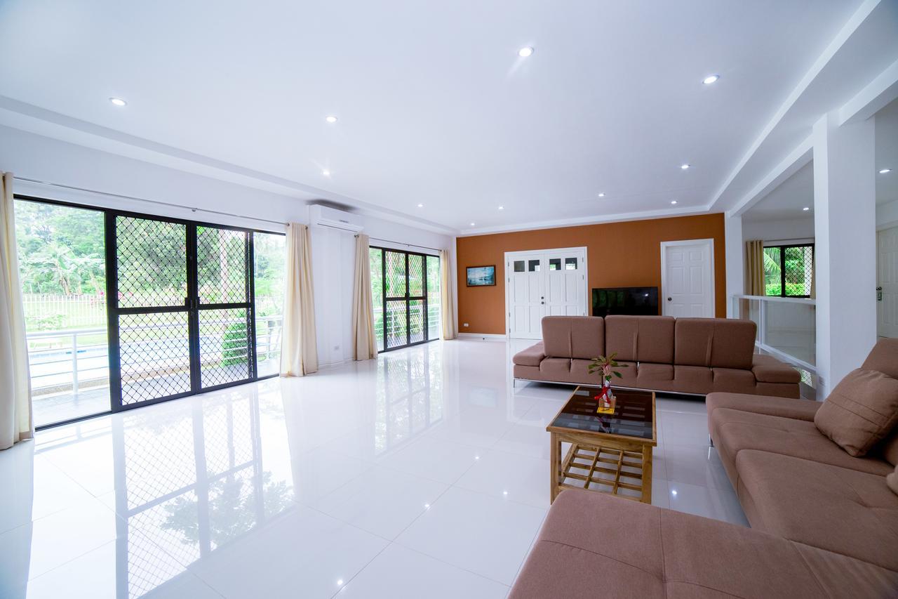 Bed & Breakfast Bohol White House 4*