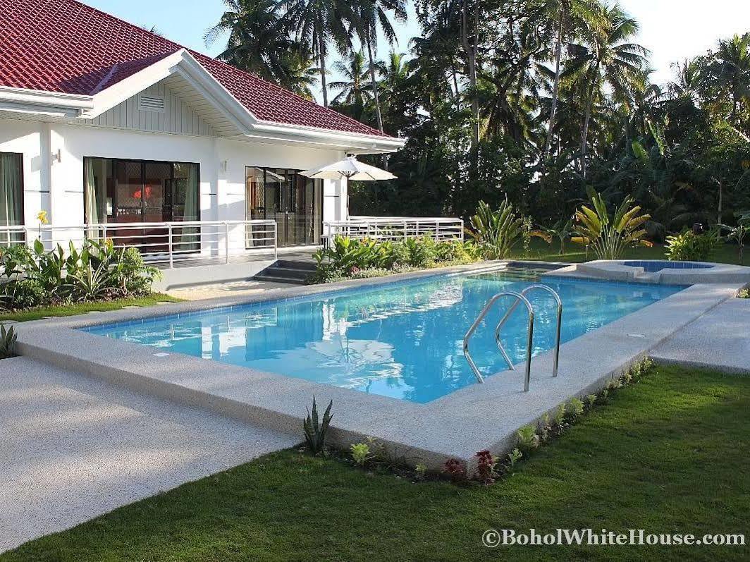 Bed & Breakfast Bohol White House Lila